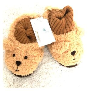Adorable baby gap slippers!